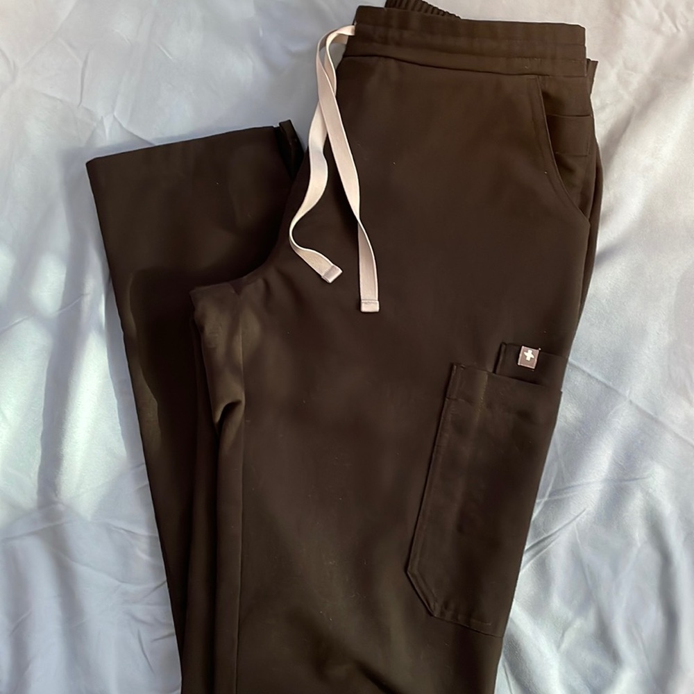 Figs women’s scrub bottoms